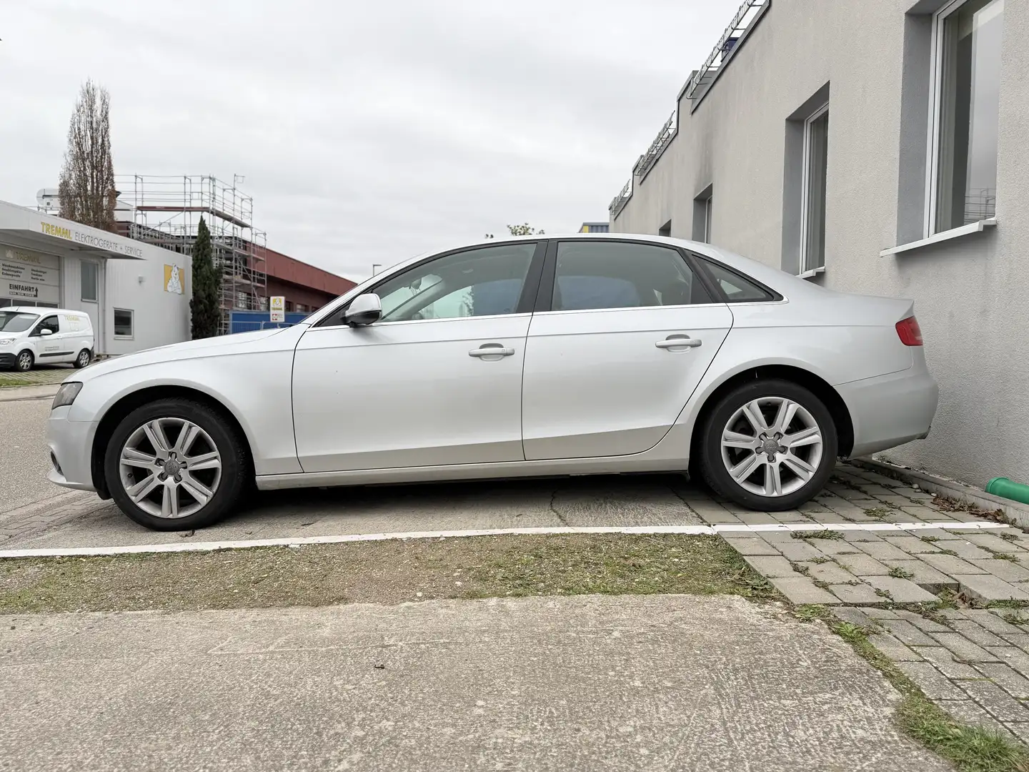 Audi A4 Attraction - 2