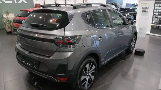 Dacia Sandero view 3