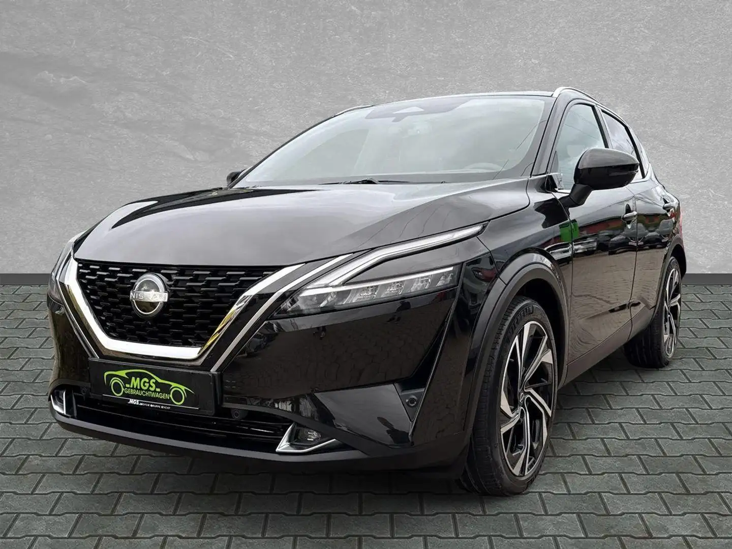 Nissan Qashqai 1.3 DIG-T MHEV Tekna+ Xtro 4x4 Zwart - 2