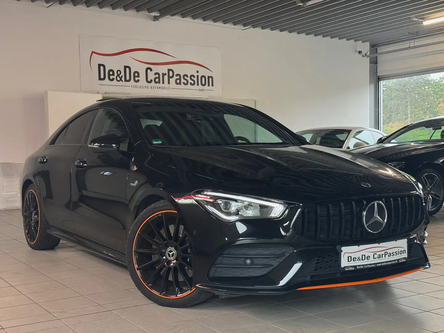 Mercedes-Benz CLA 250 CLA 250 AMG-LINE Ed.1*PANO+NightPaket+RFK*U-Frei Schwarz - 1