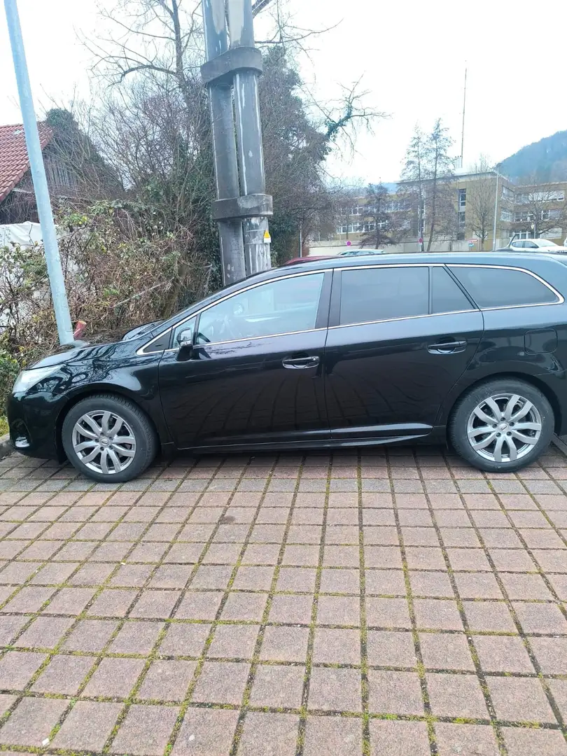 Toyota Avensis Business Edition Schwarz - 1