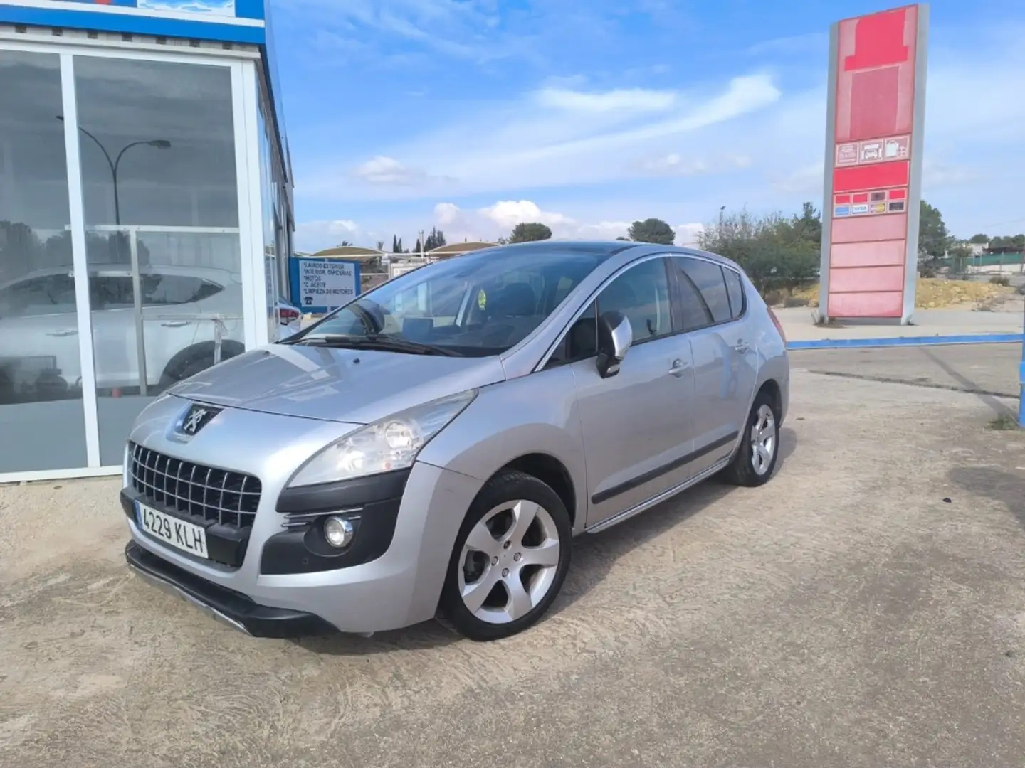 Peugeot 3008 2.0HDI FAP Allure Gris - 1
