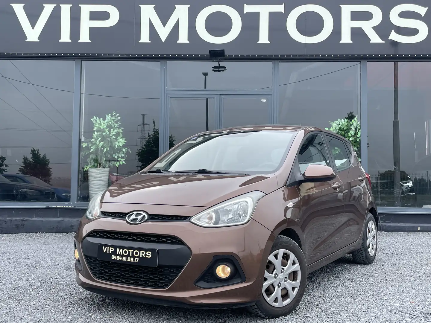 Hyundai i10 1.0i // CLIM // 5 PORTES //FAIBLE TAXE & ASSURANCE - 1