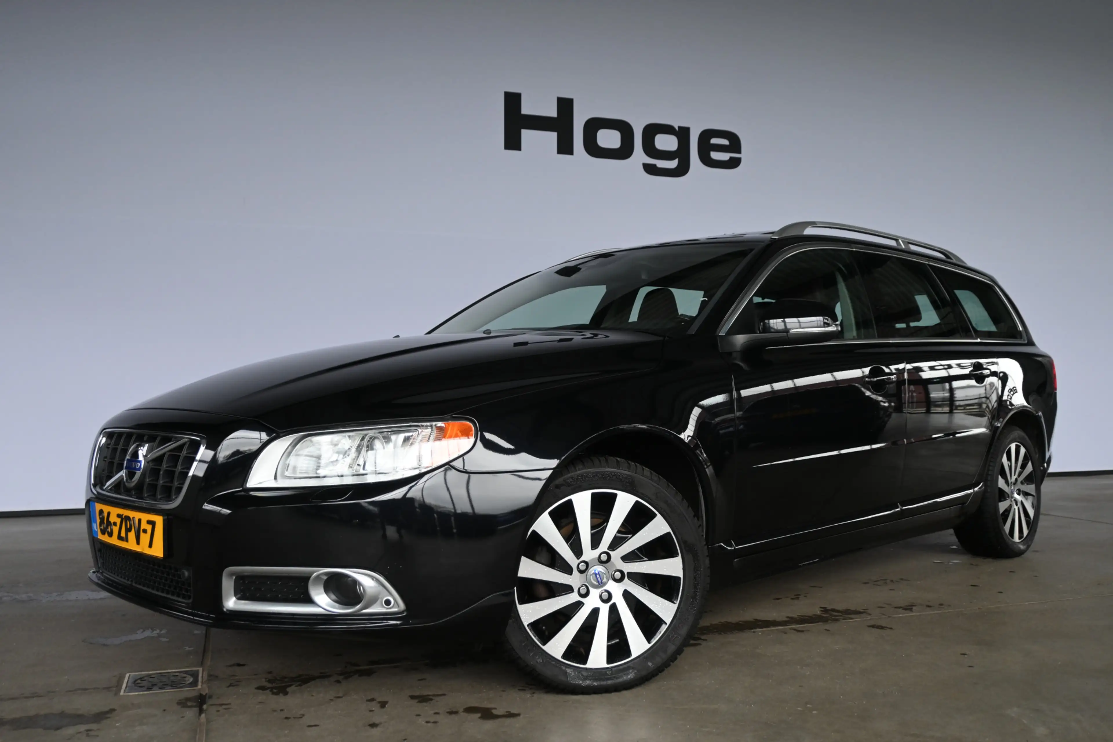 Volvo V70 1.6 T4 Limited Edition Automaat Clima Navigatie Sc
