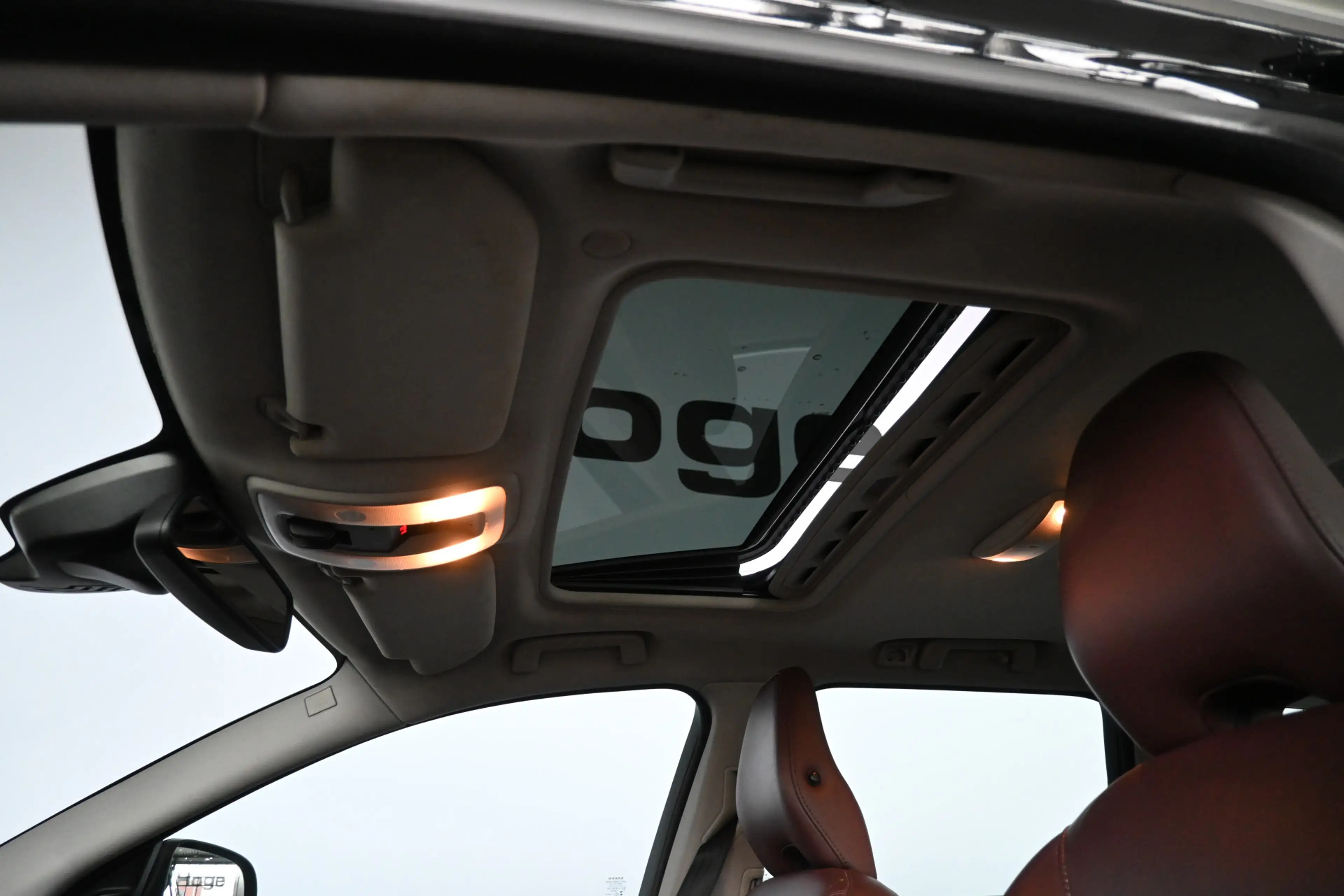 Volvo V70 1.6 T4 Limited Edition Automaat Clima Navigatie Sc — photo 11