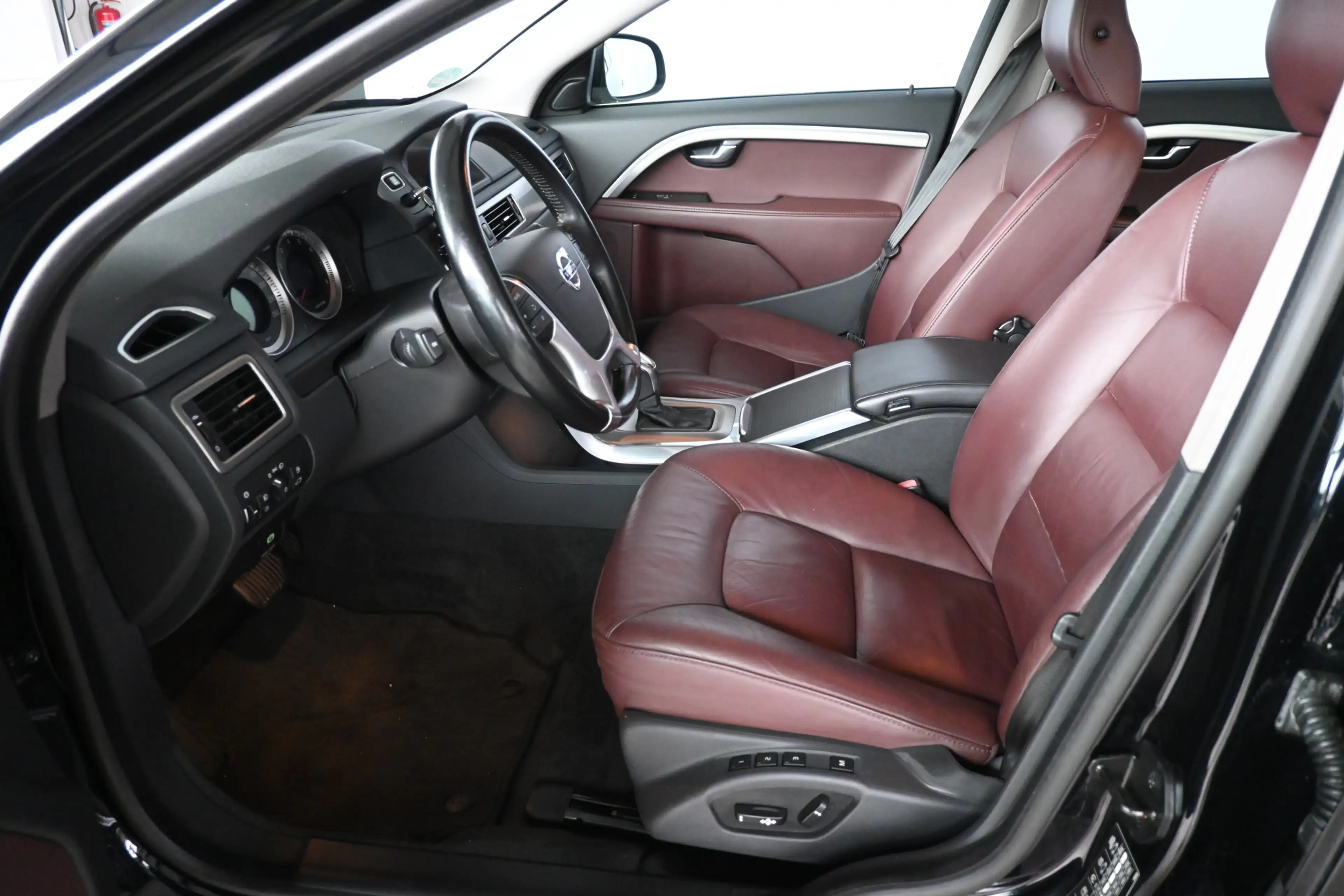Volvo V70 1.6 T4 Limited Edition Automaat Clima Navigatie Sc — photo 7