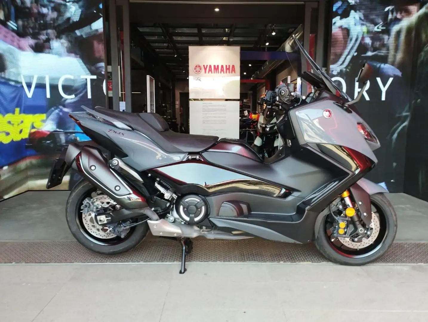 Yamaha TMAX 560 2022 Tech Max Grigio - 1