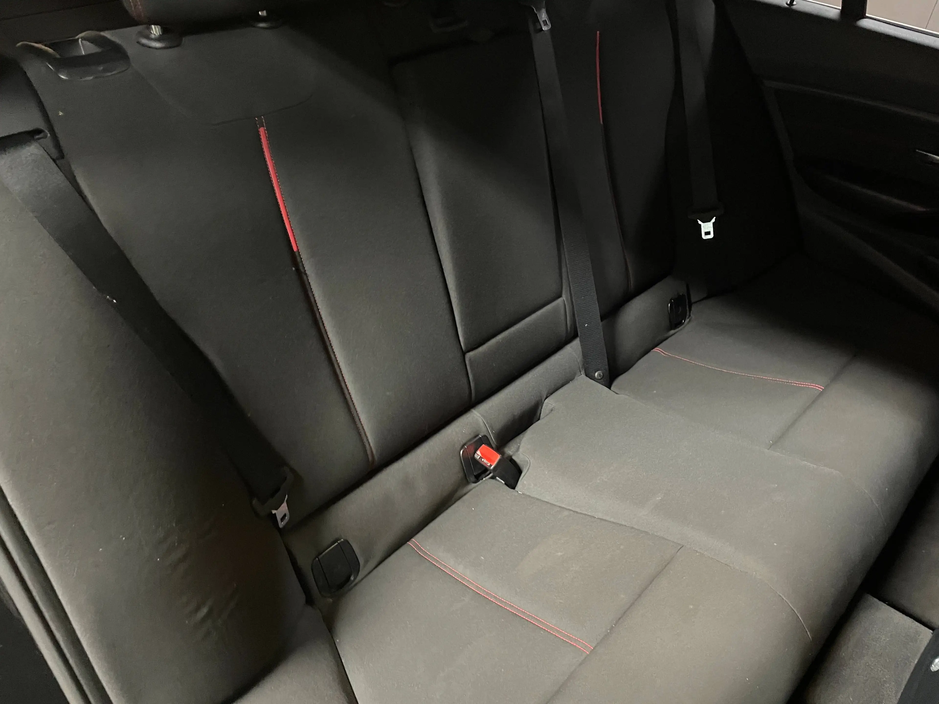 BMW 335 335 d xDrive — photo 9