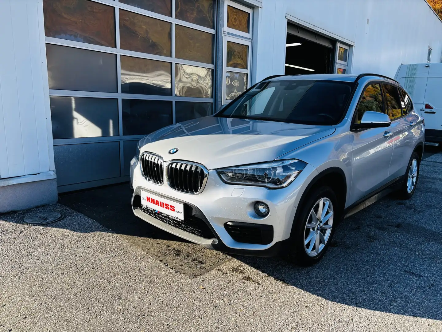 BMW X1 X1 xDrive18d Silber - 1