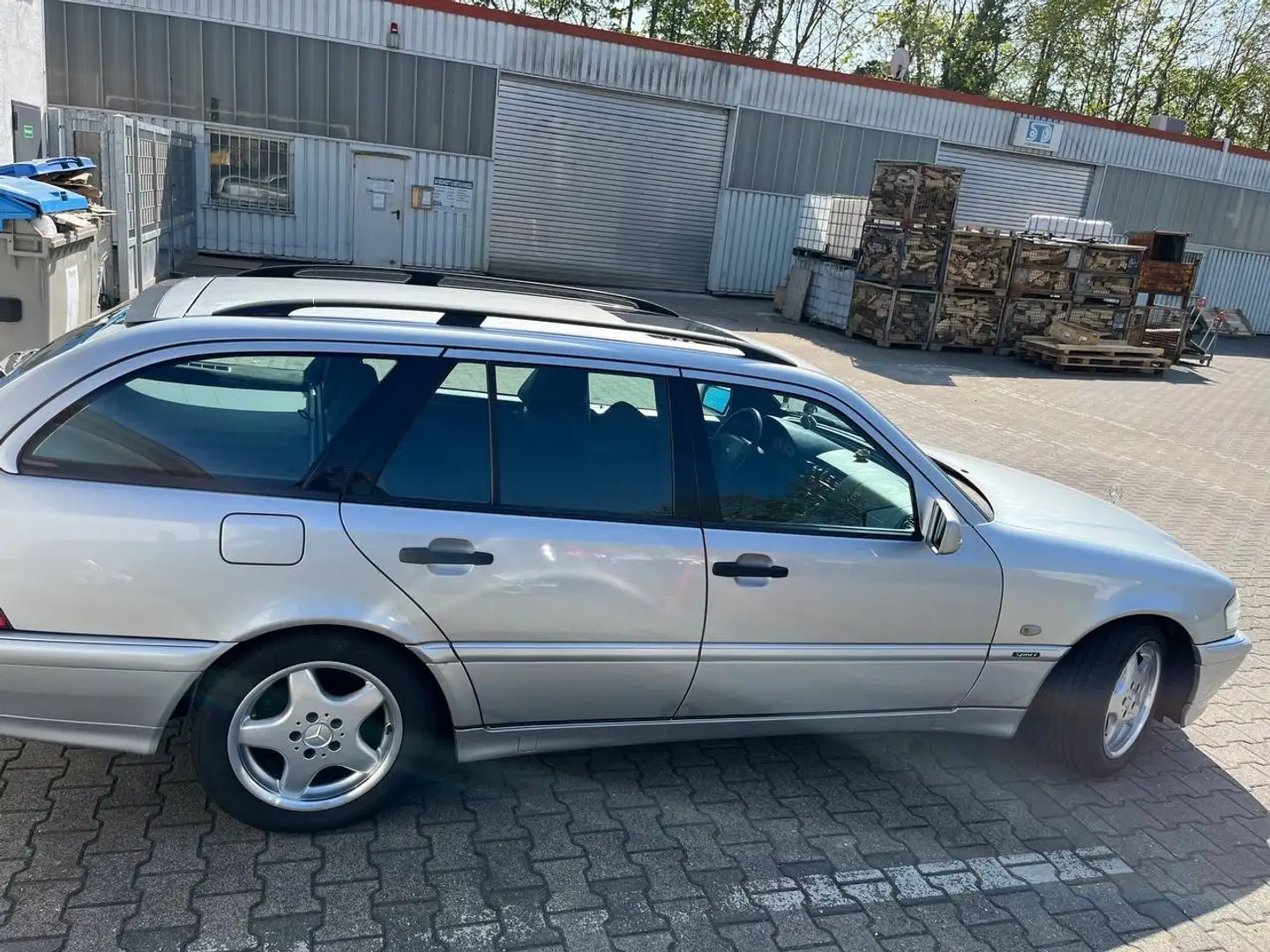 Mercedes-Benz C 240 T Sport Silber - 2