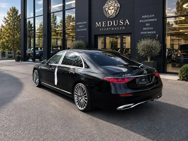 Mercedes-Benz S-Class view 6