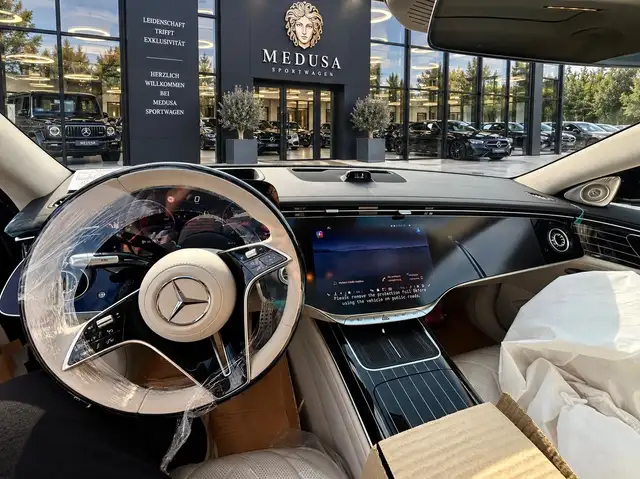 Mercedes-Benz S-Class view 10