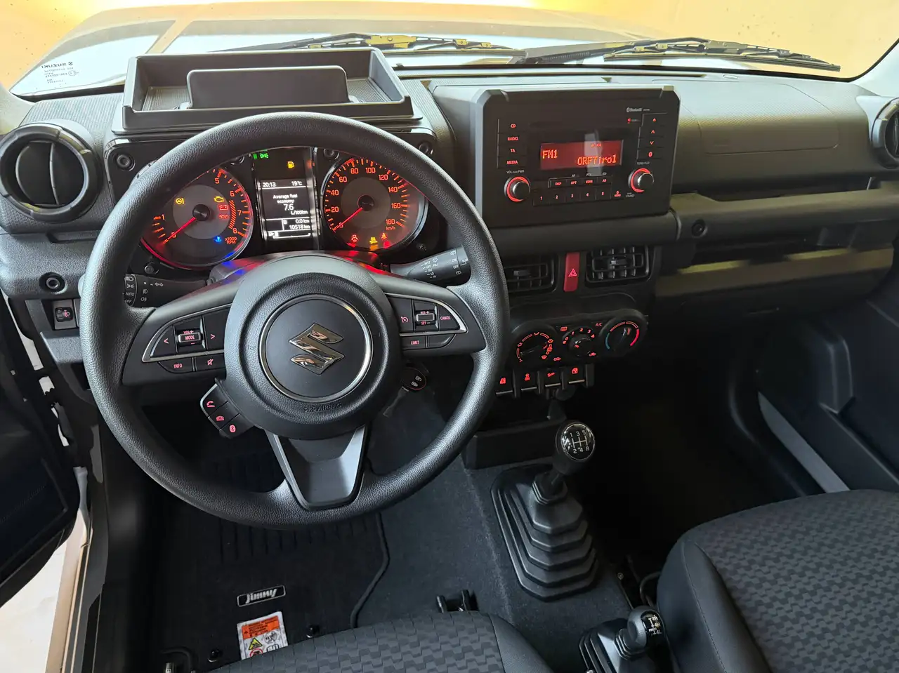Suzuki Jimny 2024 — фото 10