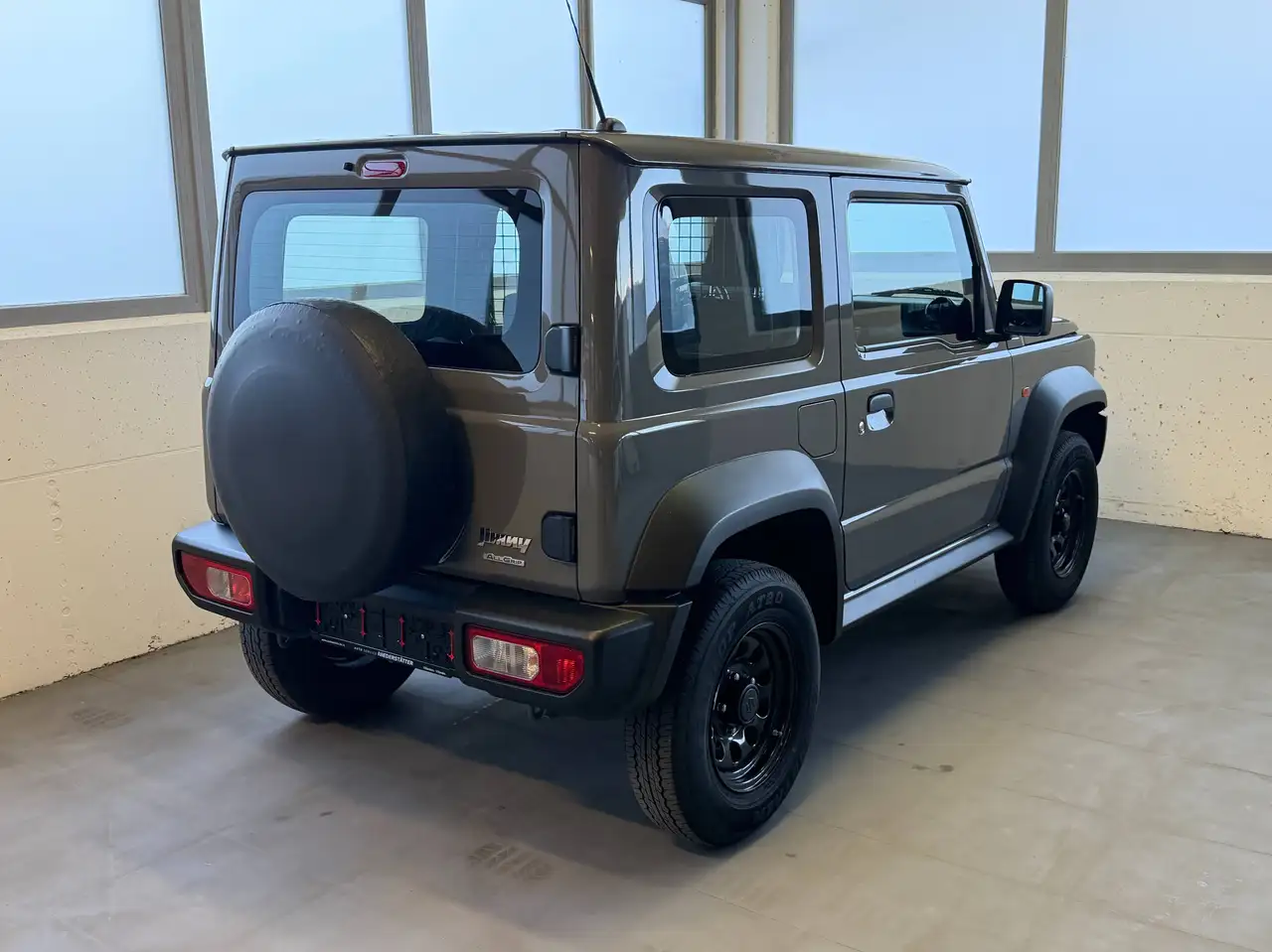 Suzuki Jimny 2024