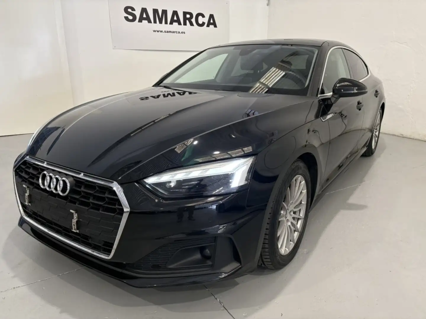 Audi A5 Berlina Automático de 5 Puertas Negro - 1
