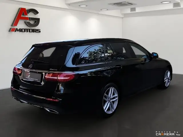 Mercedes-Benz E-Class view 5