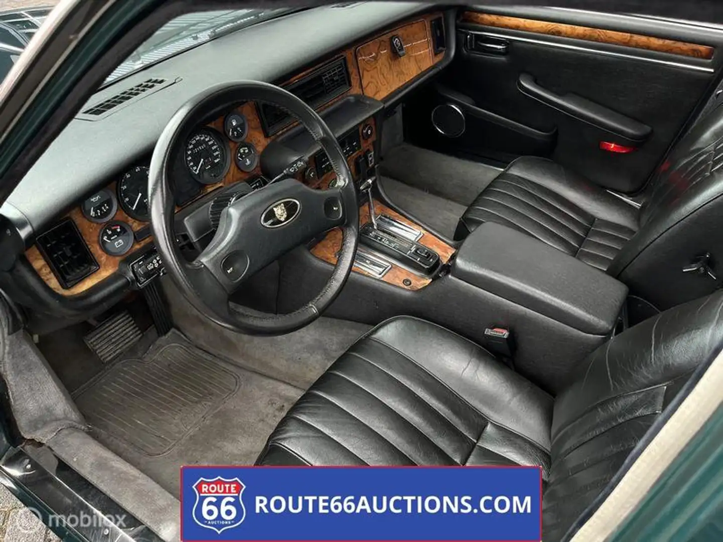 Jaguar XJ12 Series 3 | 1991 | Route 66 Auctions Noir - 2