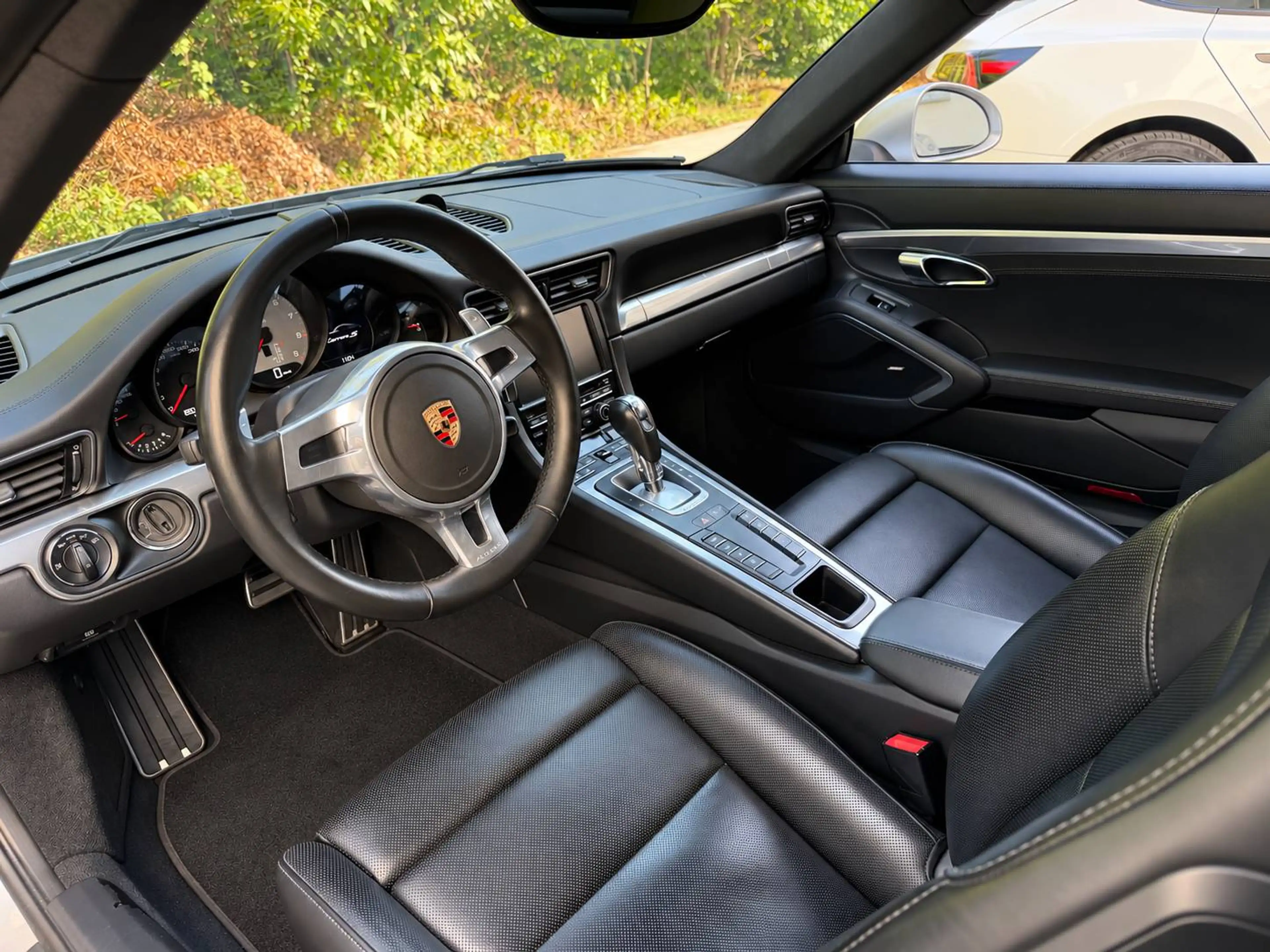 Porsche 991 911 Carrera 4 S — photo 9