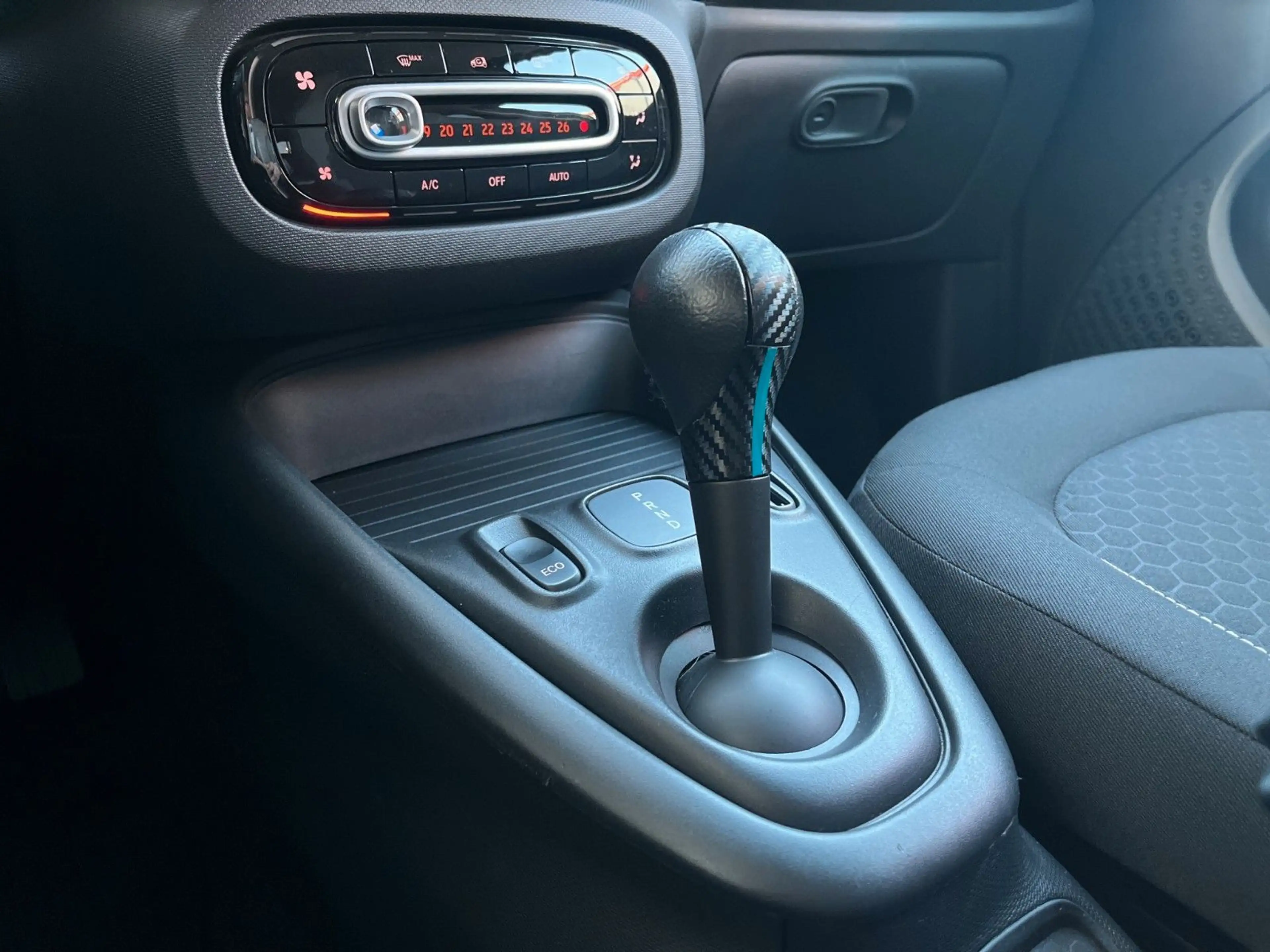smart forFour forfour electric drive / EQ — photo 11