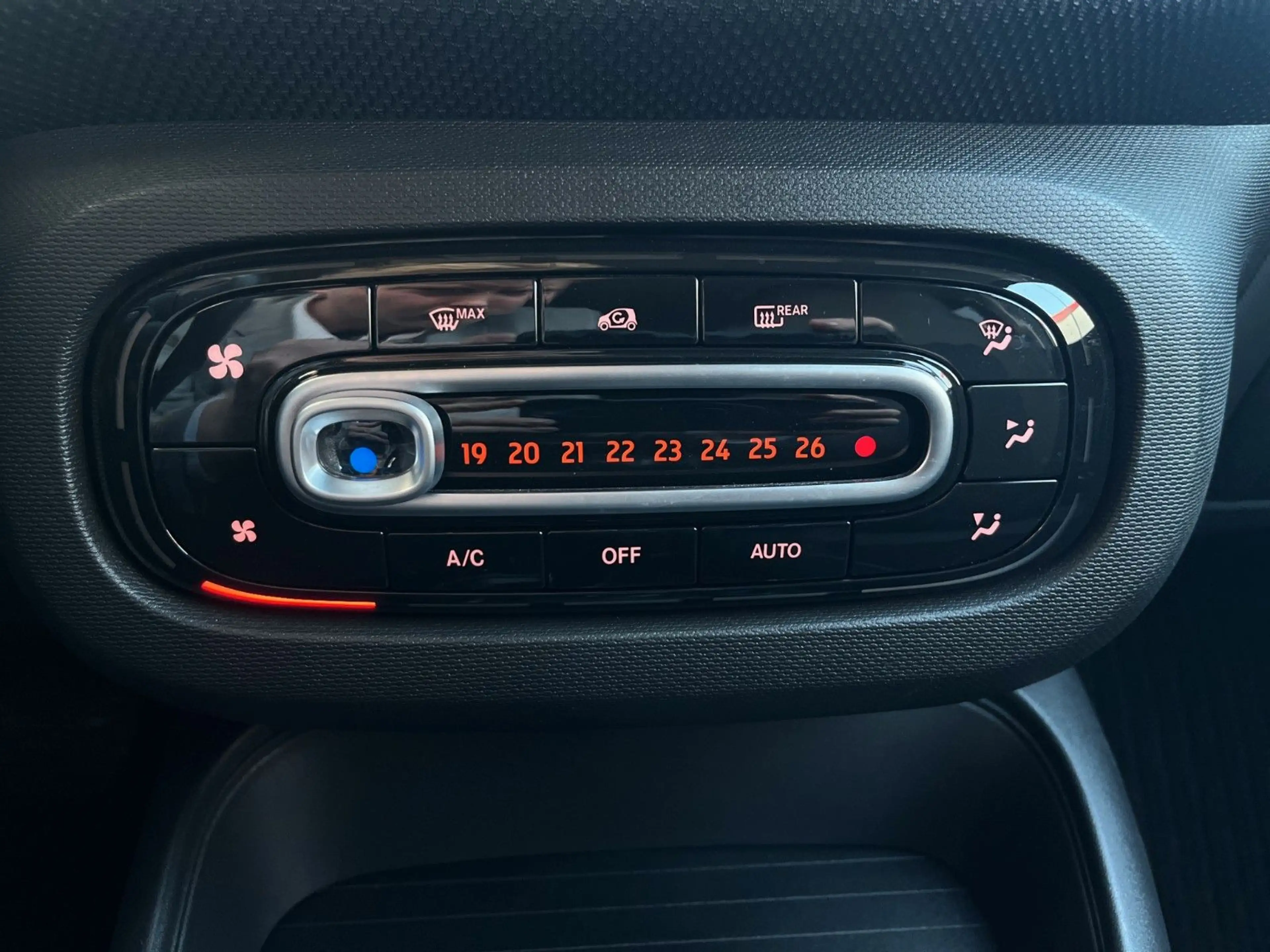 smart forFour forfour electric drive / EQ — photo 13