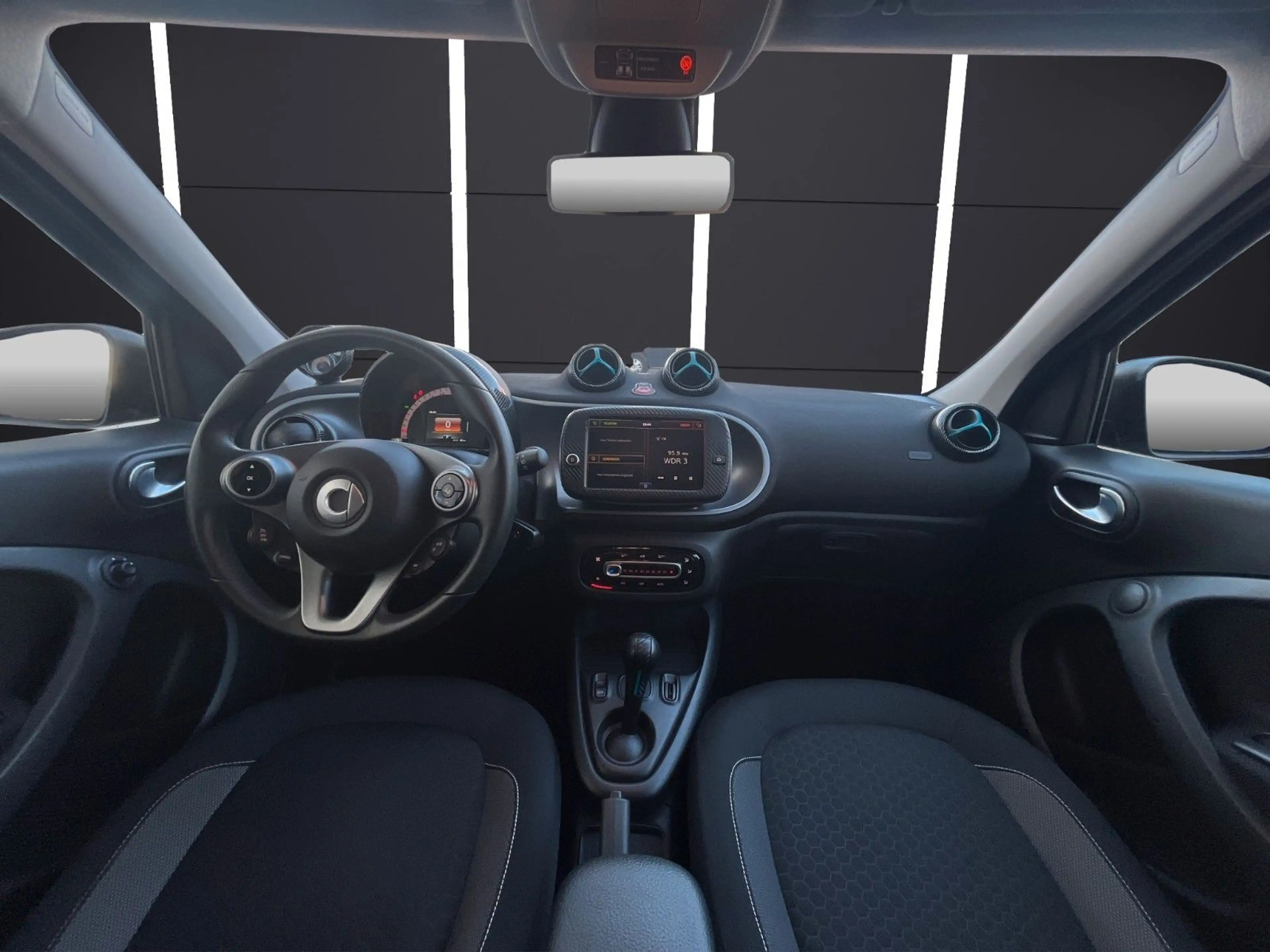 smart forFour forfour electric drive / EQ — photo 15