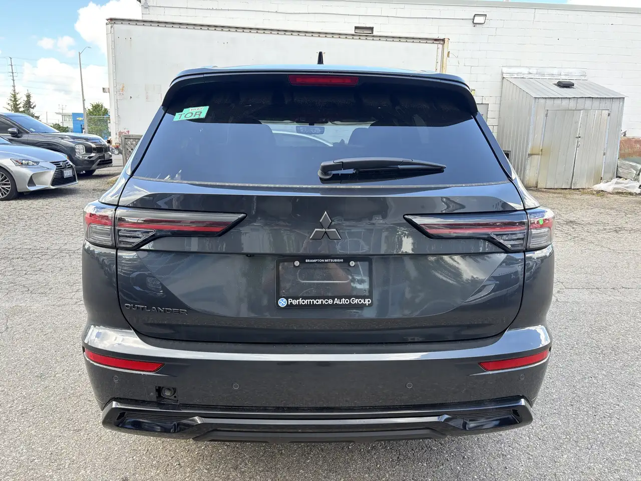 Mitsubishi Outlander снимка Mitsubishi Outlander