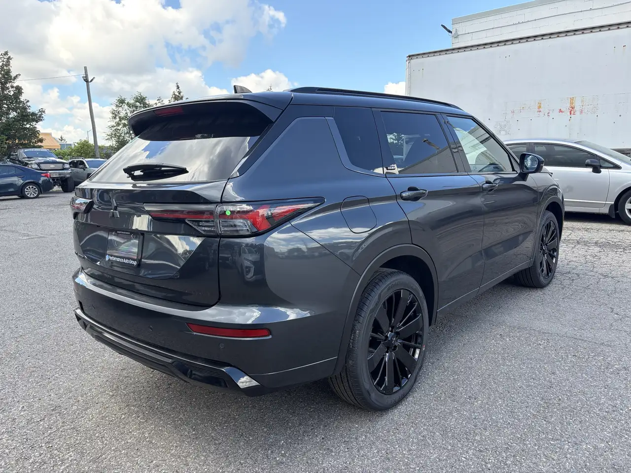 Mitsubishi Outlander снимка Mitsubishi Outlander