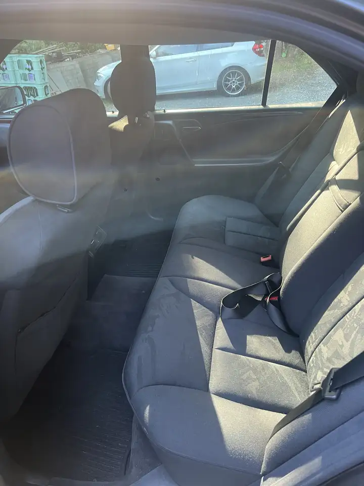 Mercedes-Benz E 200 Elegance, foto 5