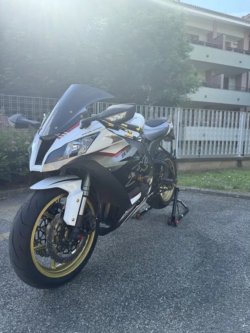 Kawasaki Ninja ZX-10R - 1