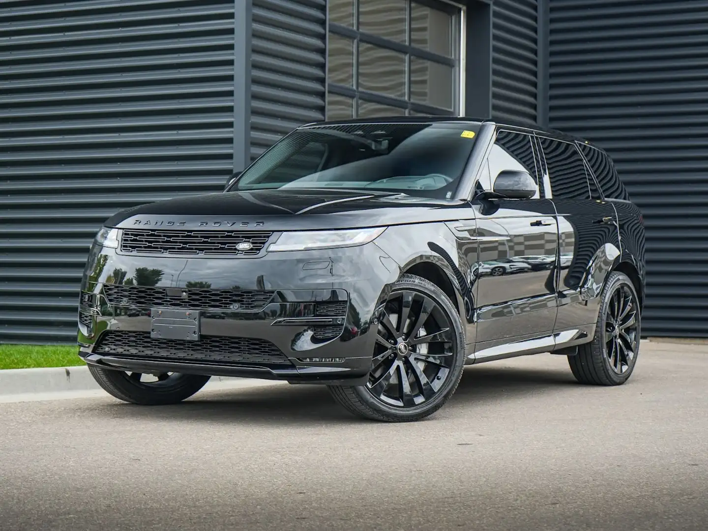 2025 Land Rover Range Rover Sport | $ 113,995 | 13,250 km | Gas ...