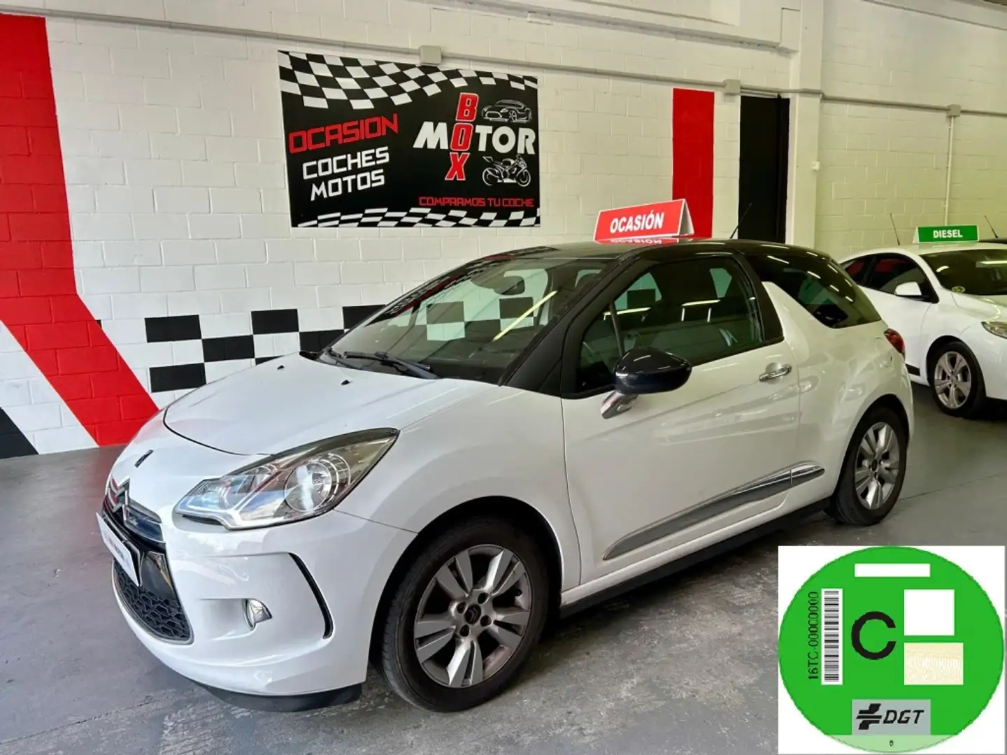DS Automobiles DS 3 Pequeño  Manual de Puertas Blanco - 1