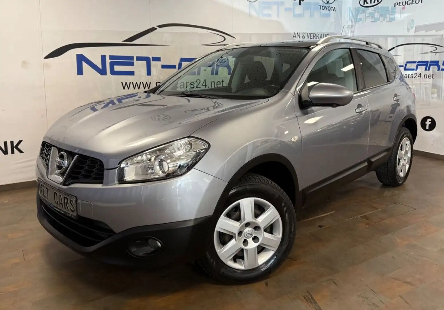 Nissan Qashqai 2,0 Klima *NAVi+Kamera*PanoDach*Tempomat Grijs - 1