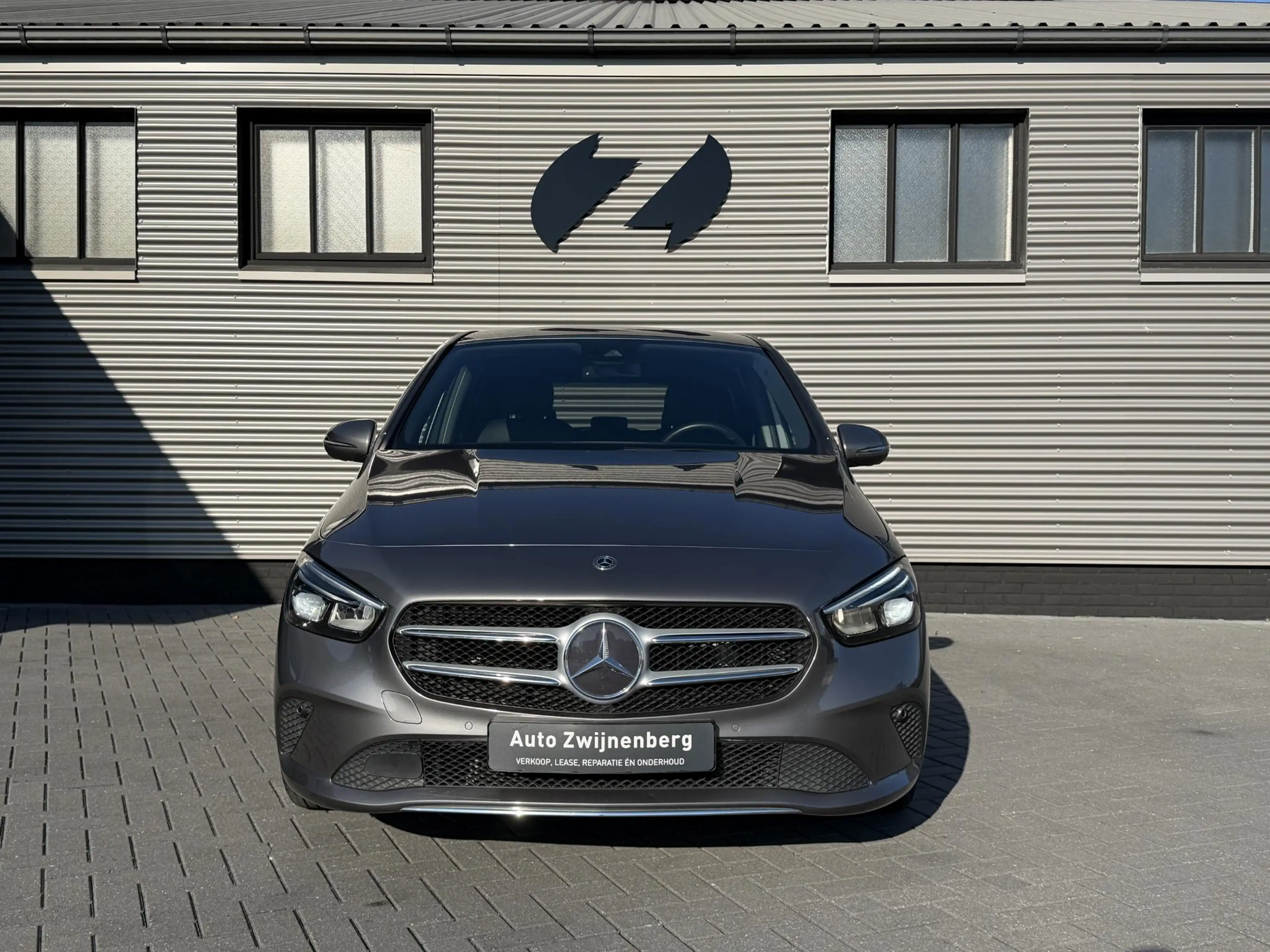 Mercedes-Benz B 180 Advantage — photo 3