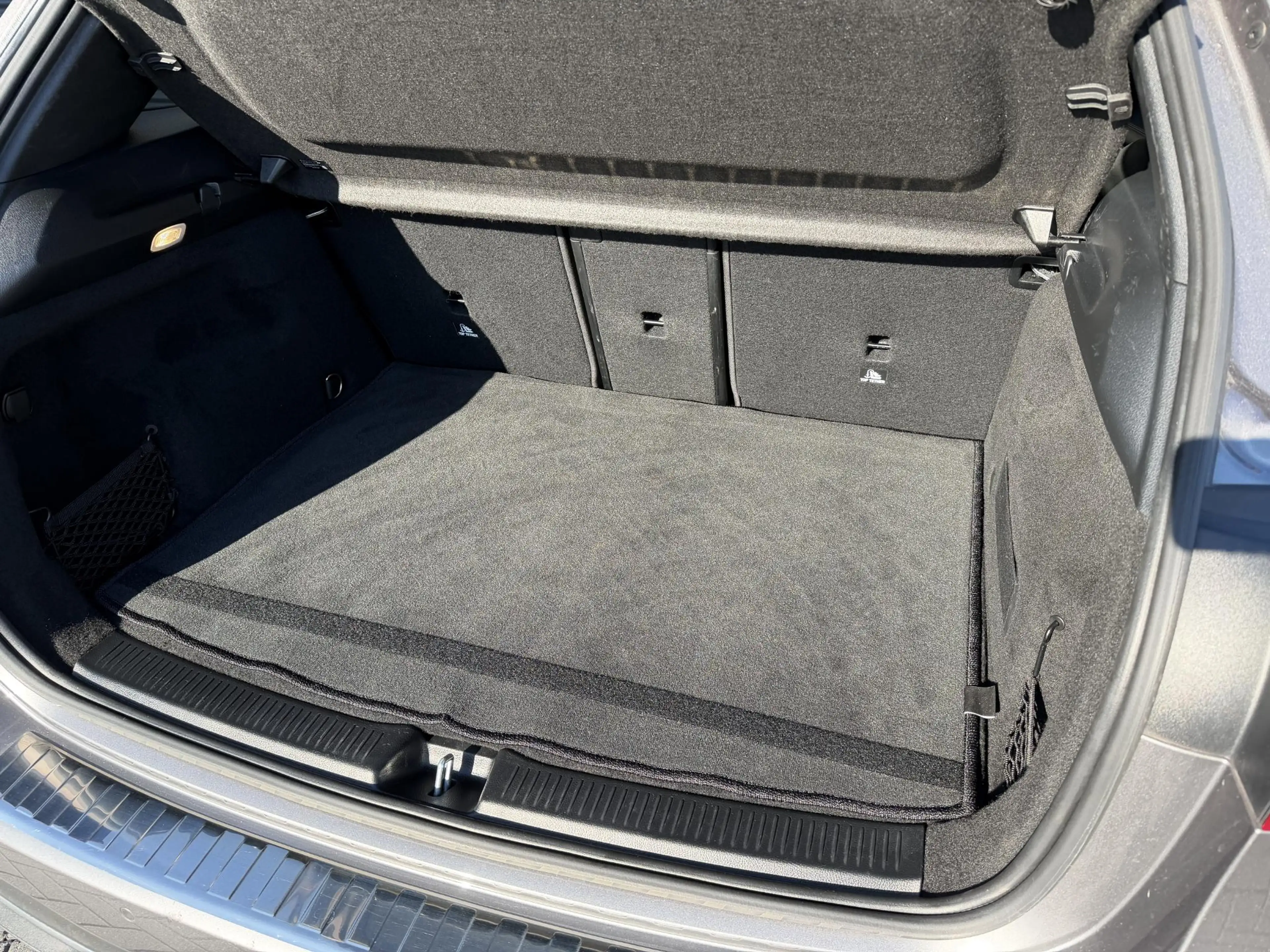 Mercedes-Benz B 180 Advantage — photo 22