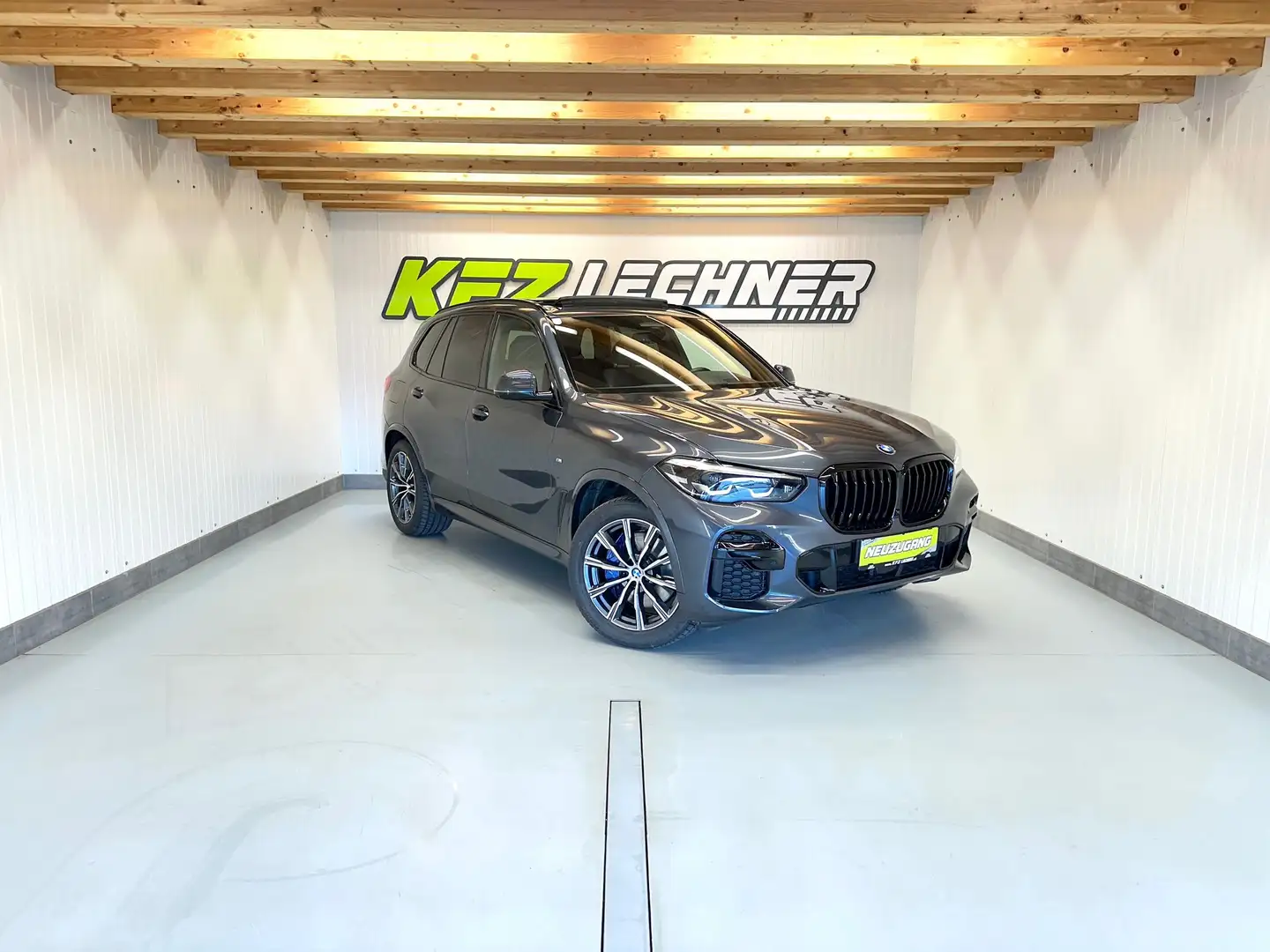 BMW X5 xDrive 30d ''M Sport'' PANO*HUD*360* Grau - 1