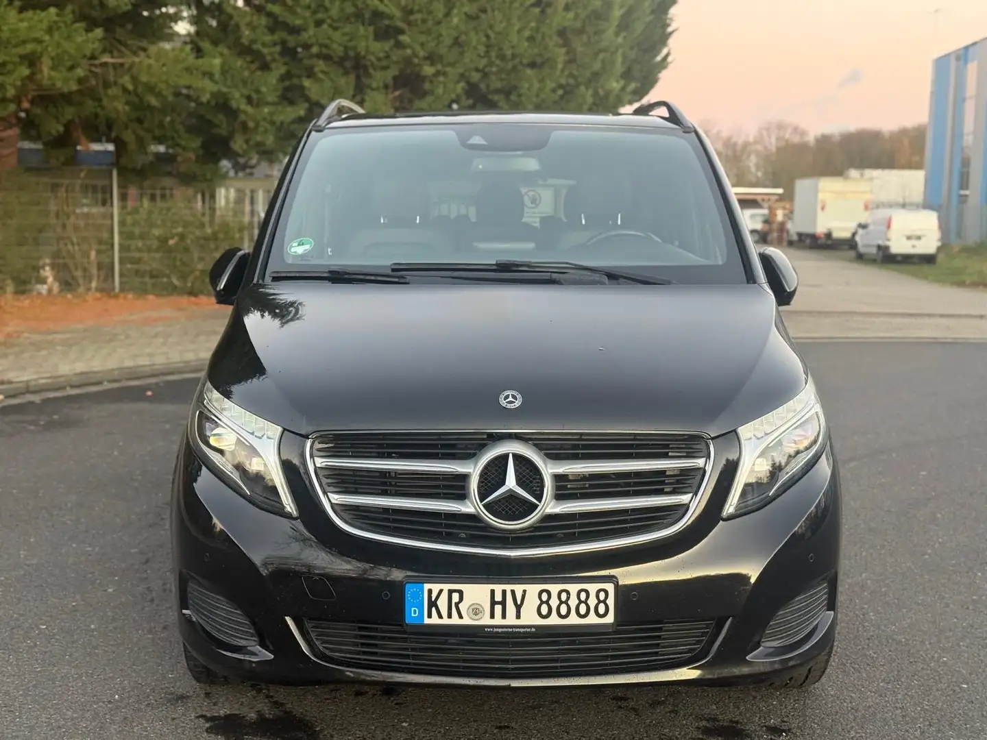 Mercedes-Benz V 200 V250d AVANTGARDE extralang Noir - 2