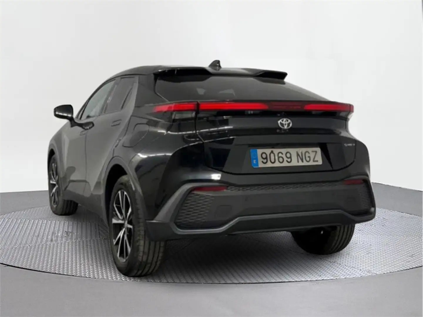Toyota C-HR 2.0 220PH Advance - 2