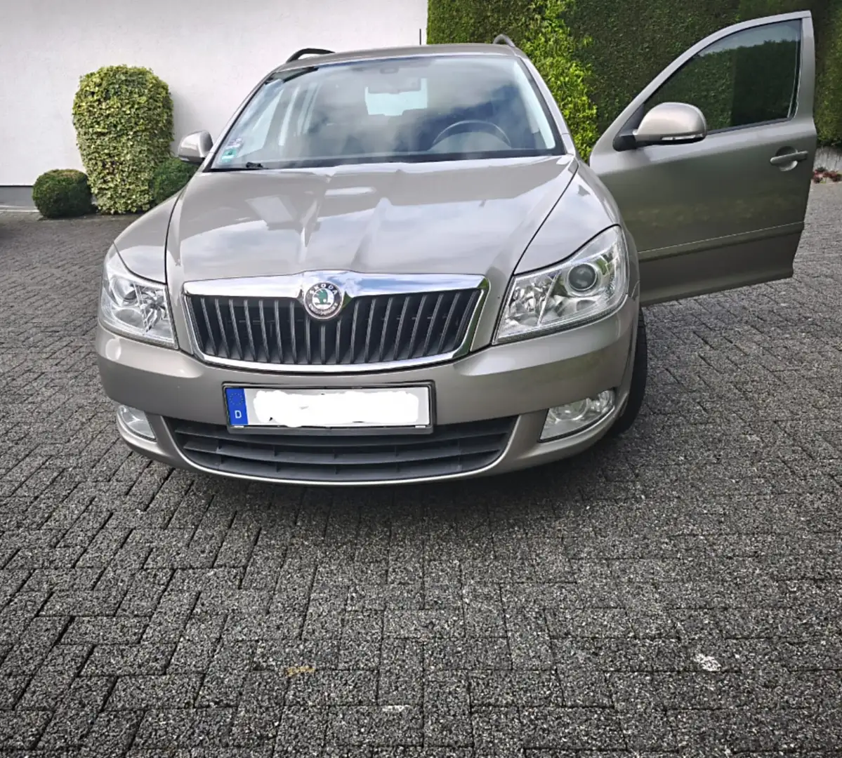 Skoda Octavia Impuls Edition 2 Hand AHK - 1