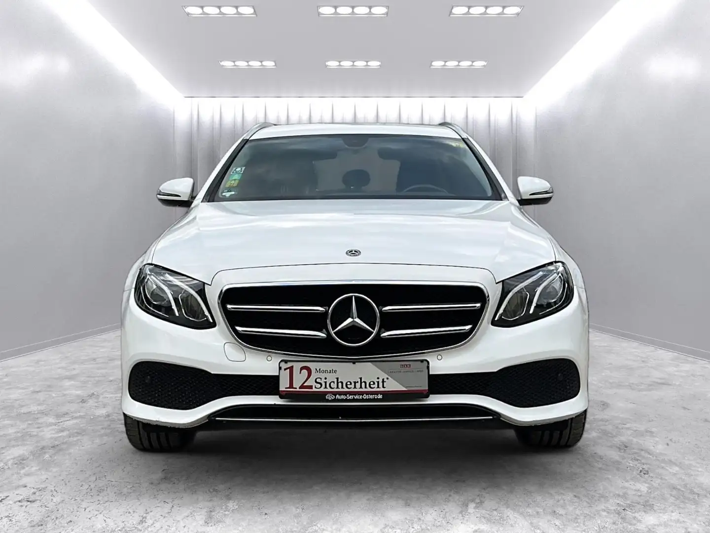 Mercedes-Benz E 300 T-Modell *1Hand/AHK/LED/Navi/Lückenlos* Weiß - 2