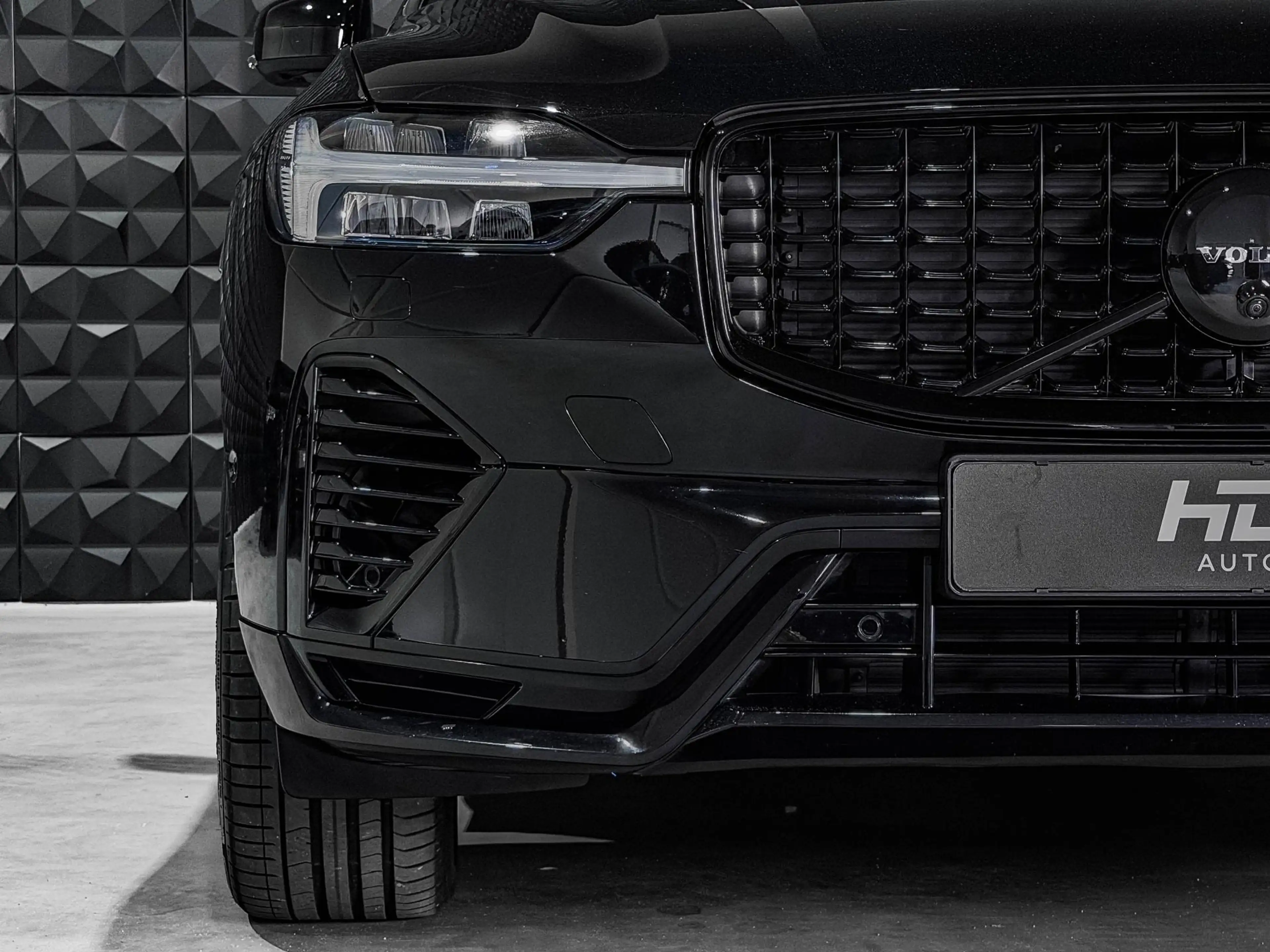 Volvo XC60 2.0 T8 Plug-in hybrid AWD R-Design | Pano | 21" | — photo 27