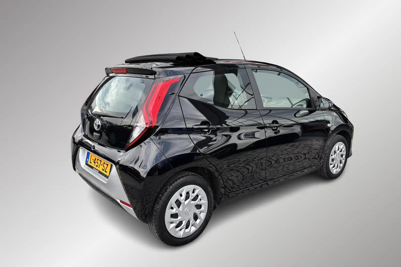 Toyota Aygo 1.0 VVT-i x-play cabrio AppleCarPlay/Android Noir - 2