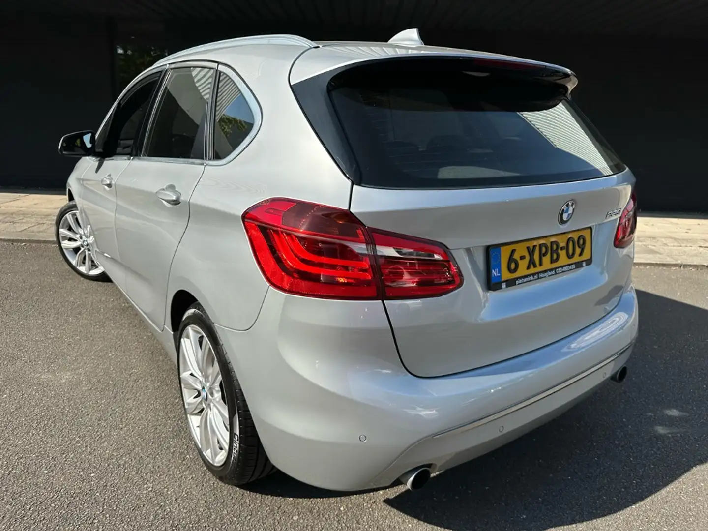 BMW 225 2-serie Active Tourer 225i High Executive Gris - 2