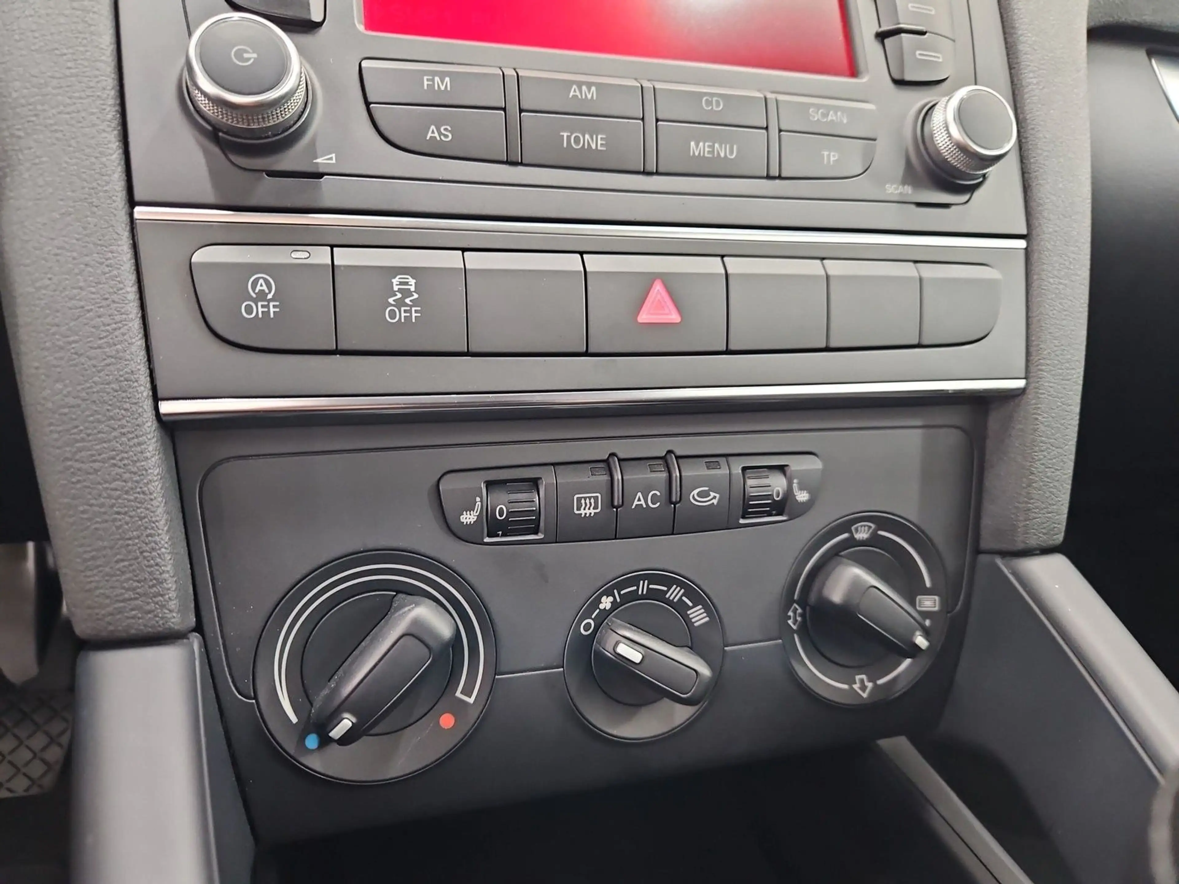 Audi A3 Cabriolet Attraction 105PS*PDC*KLIMA*SHZ*BOSE — photo 13