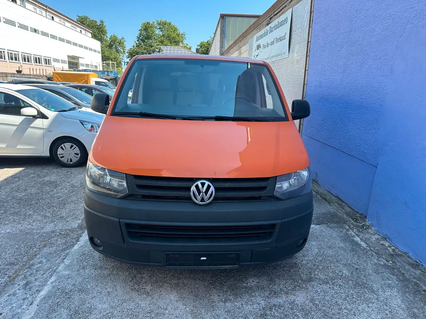 Volkswagen T5 Transporter lang !!Klimaautomatick!! 9 Sitze Orange - 2