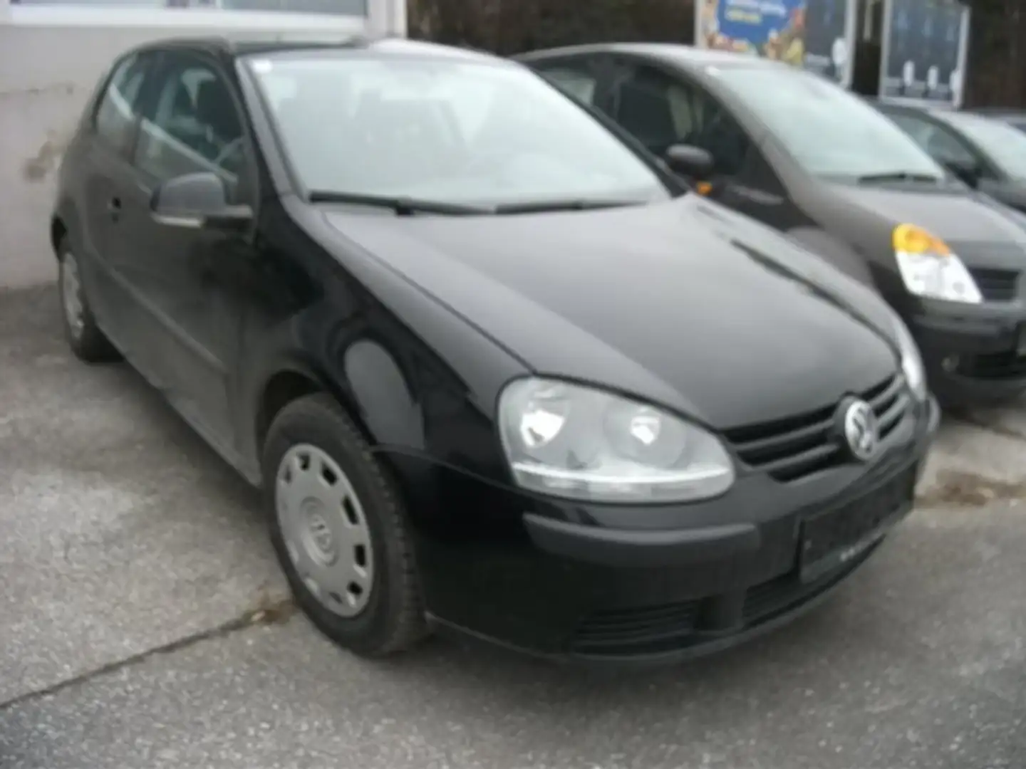 Volkswagen Golf Golf Trendline 1,4 FSI Trendline Schwarz - 1