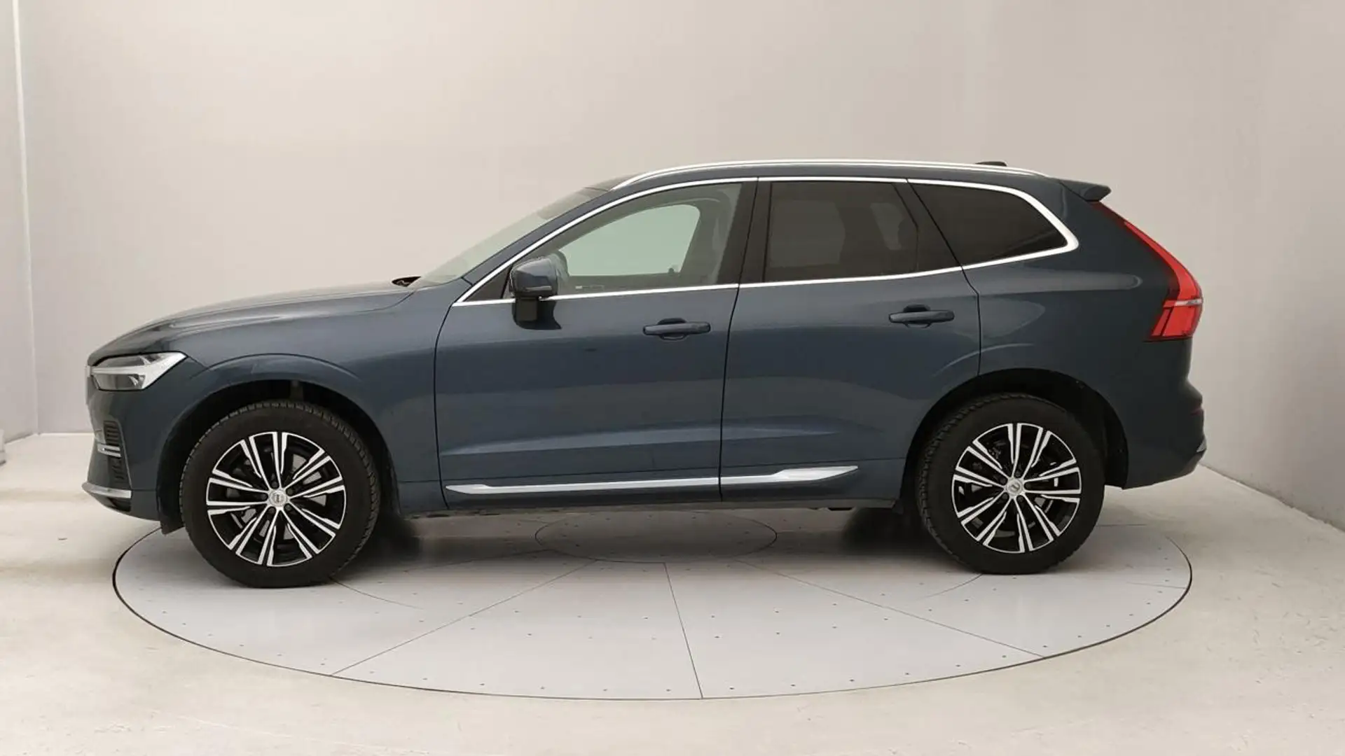 Volvo XC60 2.0 b4 Inscription awd auto Blu/Azzurro - 2