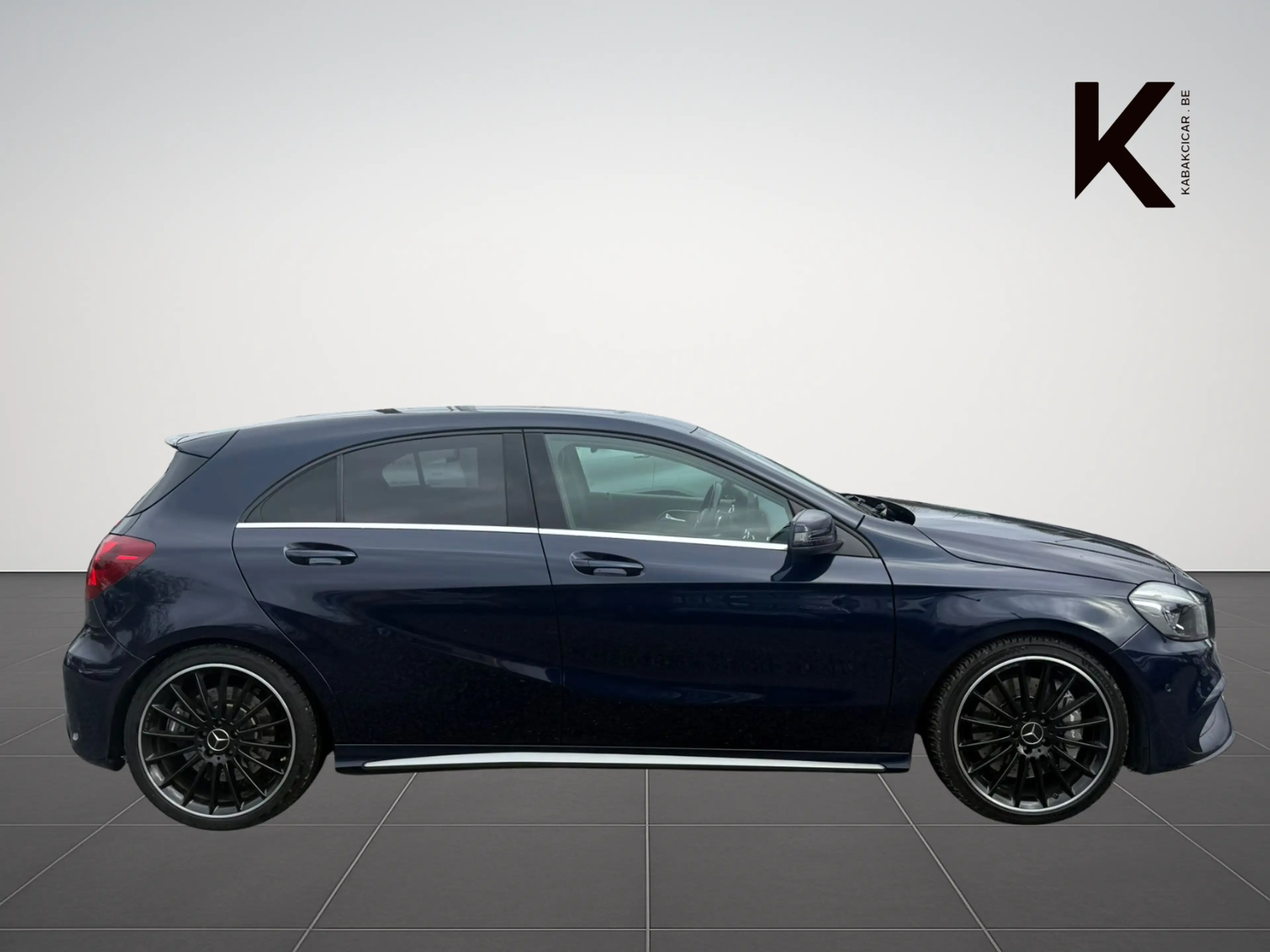 Mercedes-Benz A 45 AMG A 45 AMG 4-Matic / Cuir / Carnet / Garantie 12M — photo 8