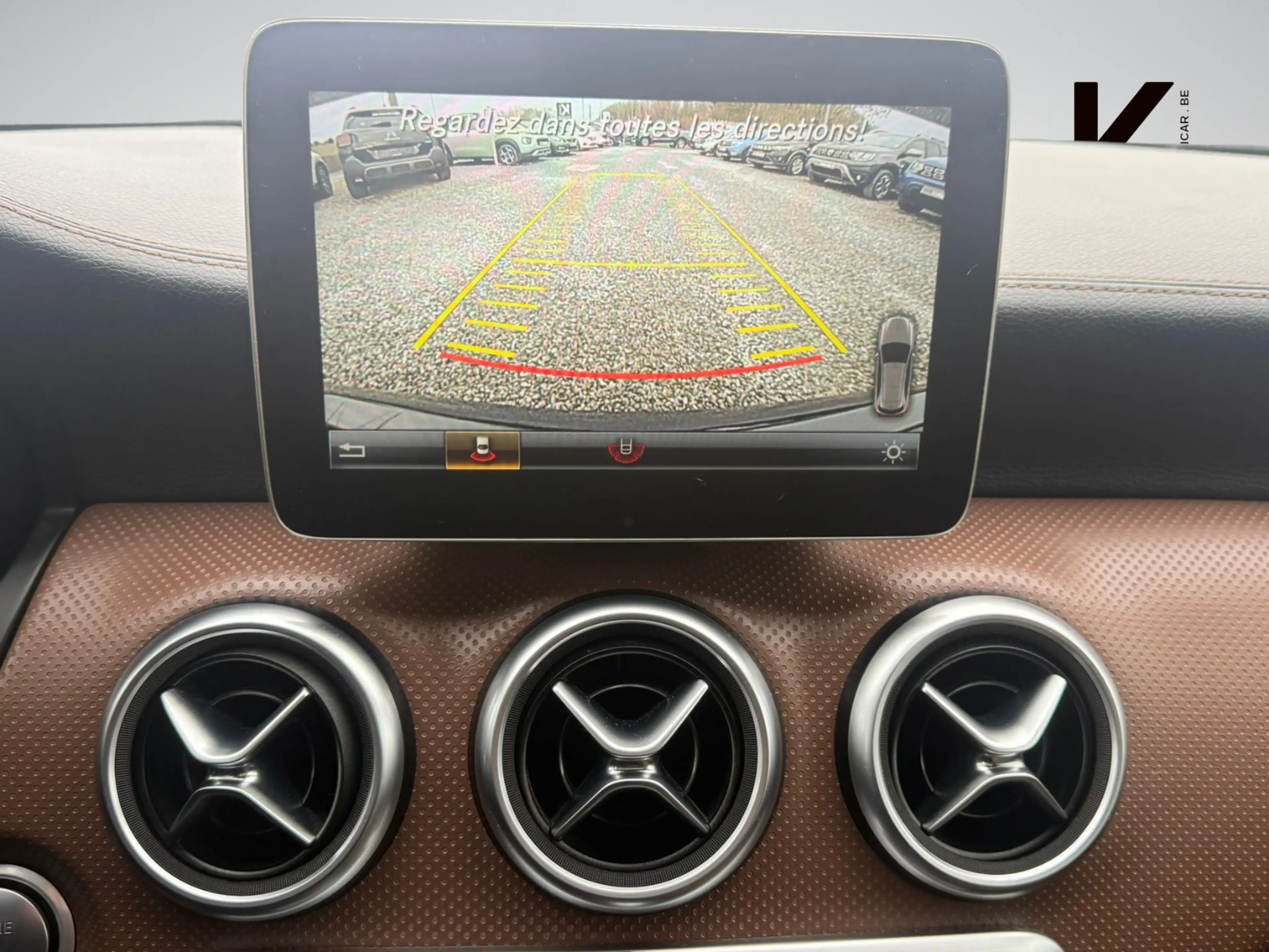 Mercedes-Benz A 45 AMG A 45 AMG 4-Matic / Cuir / Carnet / Garantie 12M — photo 14