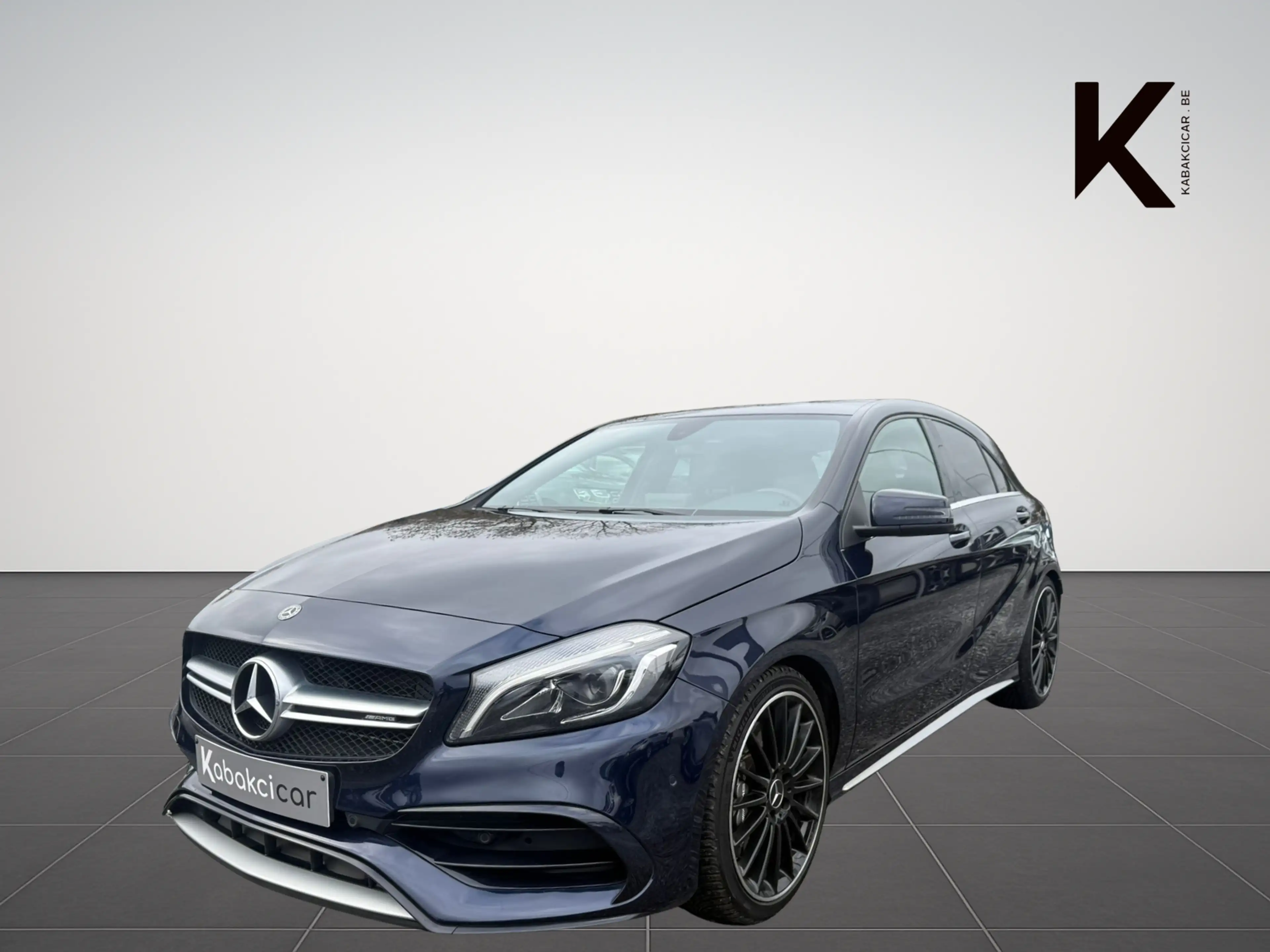 Mercedes-Benz A 45 AMG A 45 AMG 4-Matic / Cuir / Carnet / Garantie 12M — photo 3