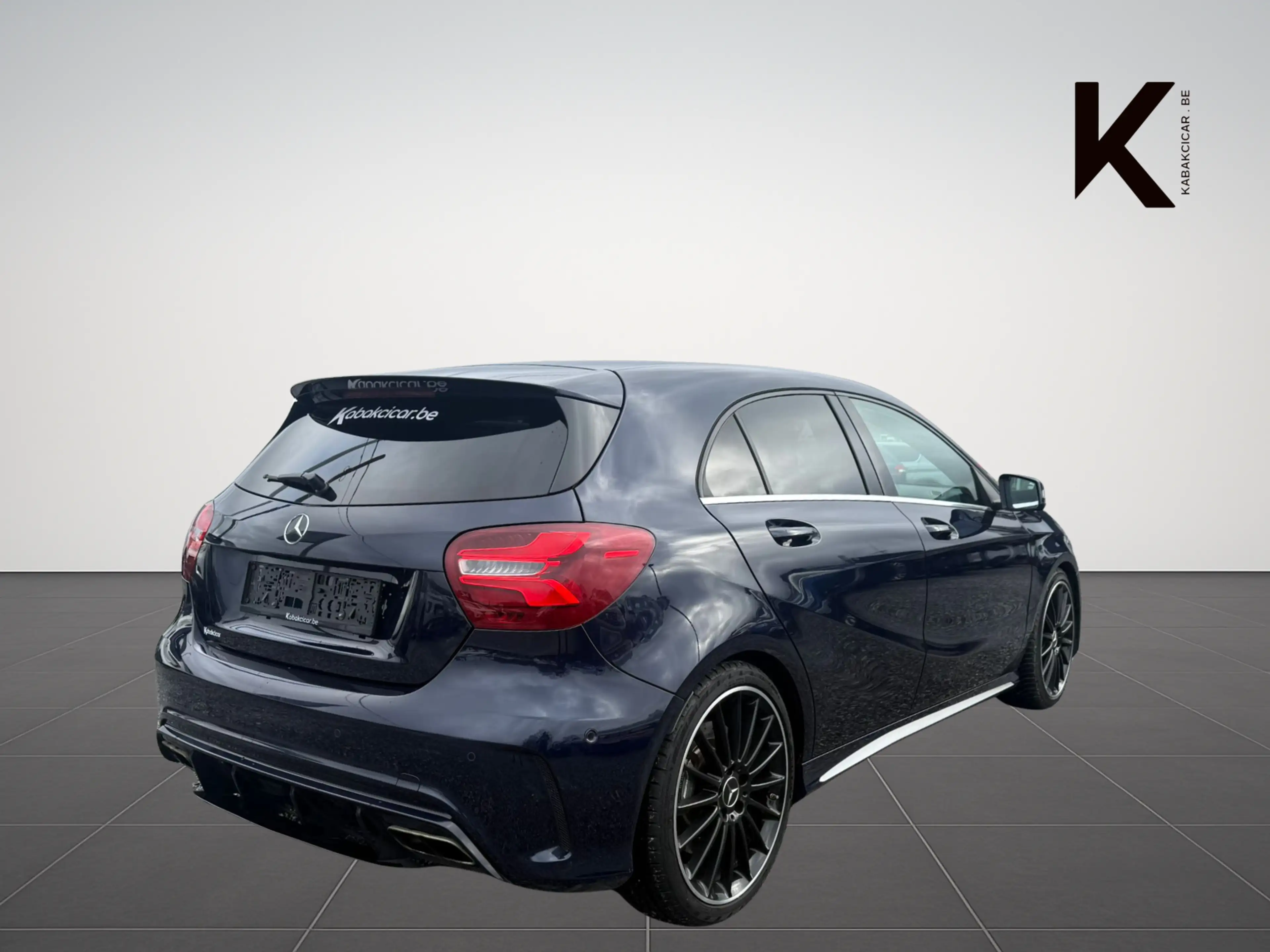 Mercedes-Benz A 45 AMG A 45 AMG 4-Matic / Cuir / Carnet / Garantie 12M — photo 7